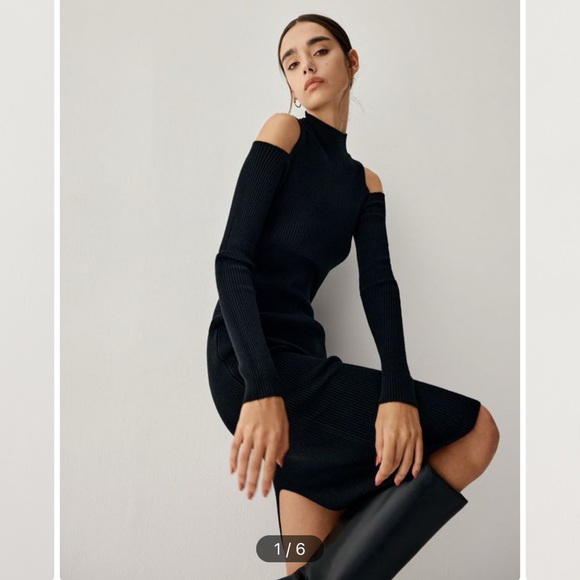 NWT - COMMENSE Black Mock Neck Cold Shoulder Midi Sweater Dress Small - Picture 1 of 12